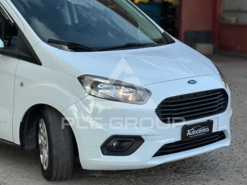 2020 Ford Tourneo