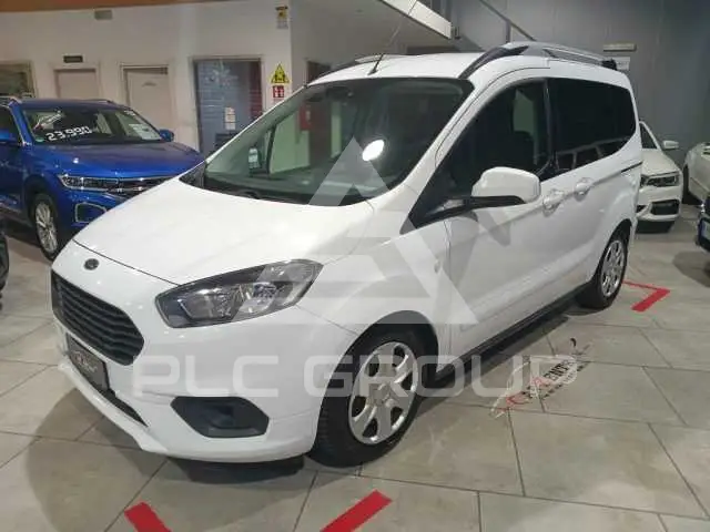2020 Ford Tourneo