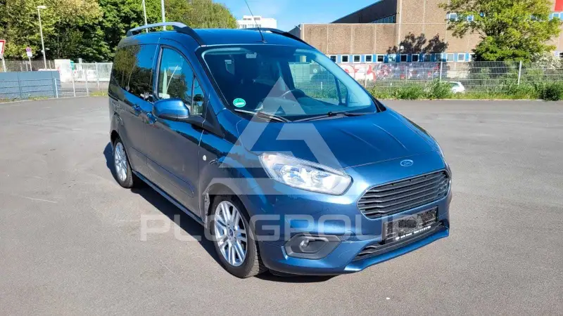2020 Ford Tourneo