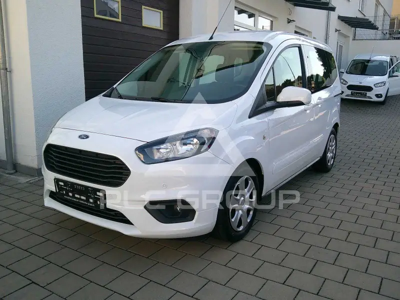 2020 Ford Tourneo