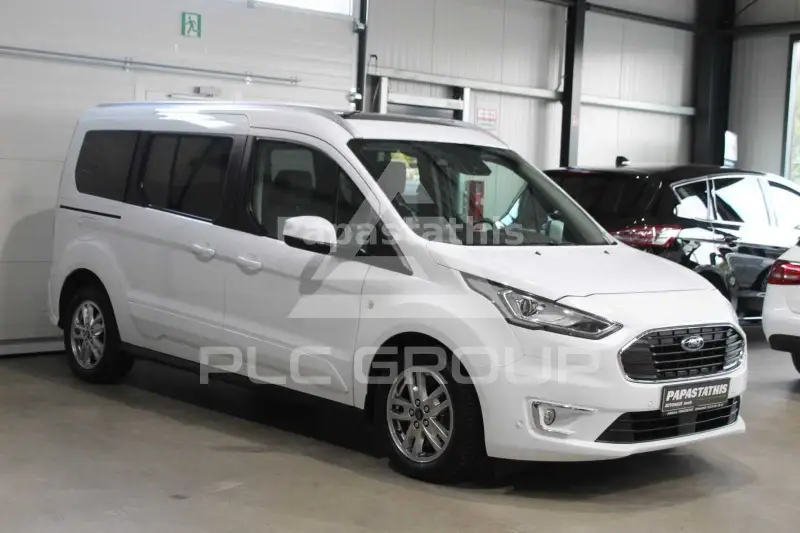 2020 Ford Tourneo