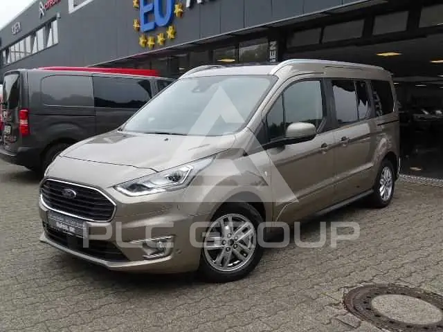 2020 Ford Tourneo