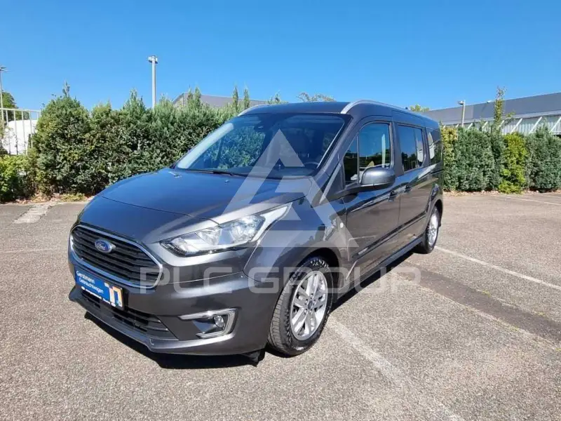2020 Ford Tourneo
