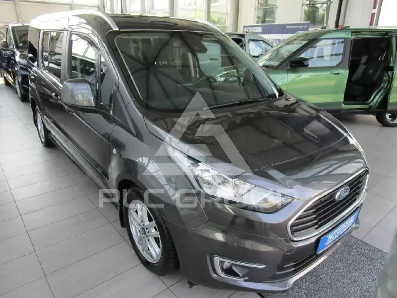 2020 Ford Tourneo