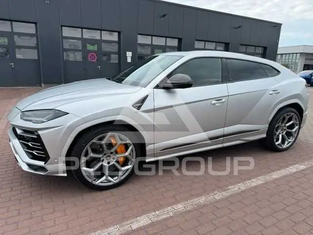 2020 Lamborghini Urus