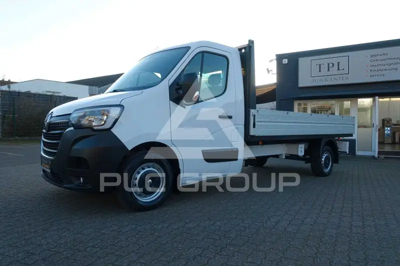 2020 Renault Master