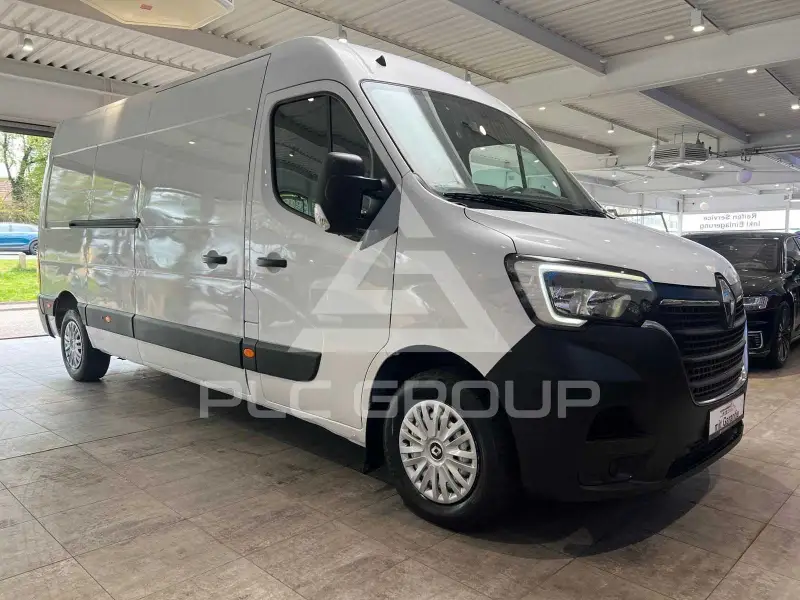 2020 Renault Master