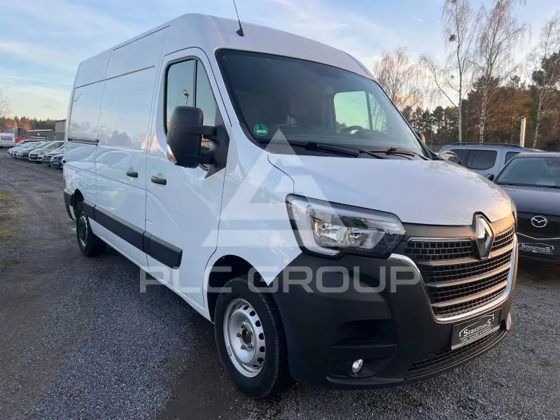 2020 Renault Master