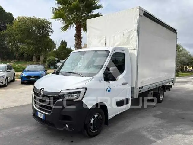 2020 Renault Master