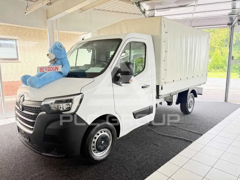 2020 Renault Master