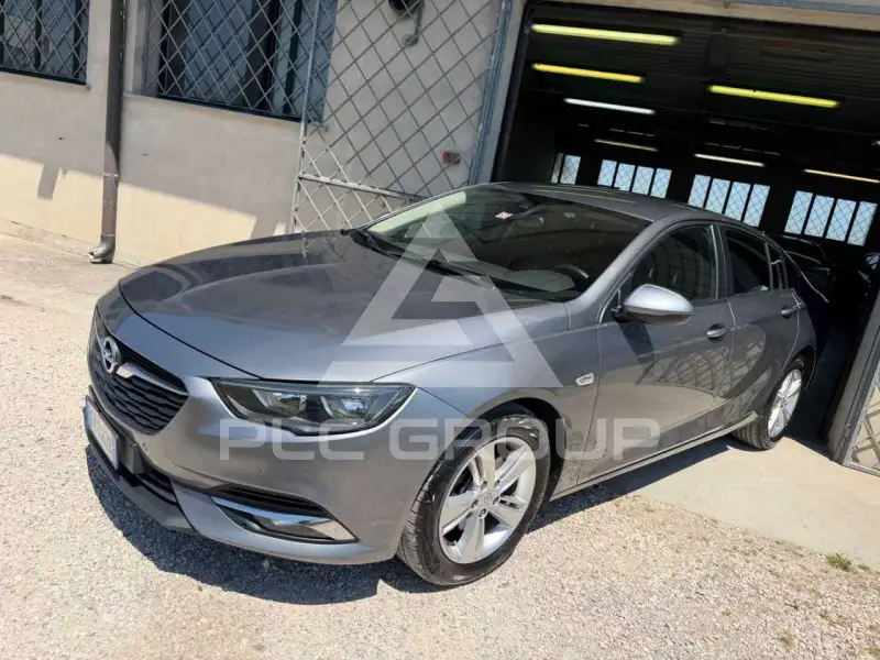 2020 Opel Insignia