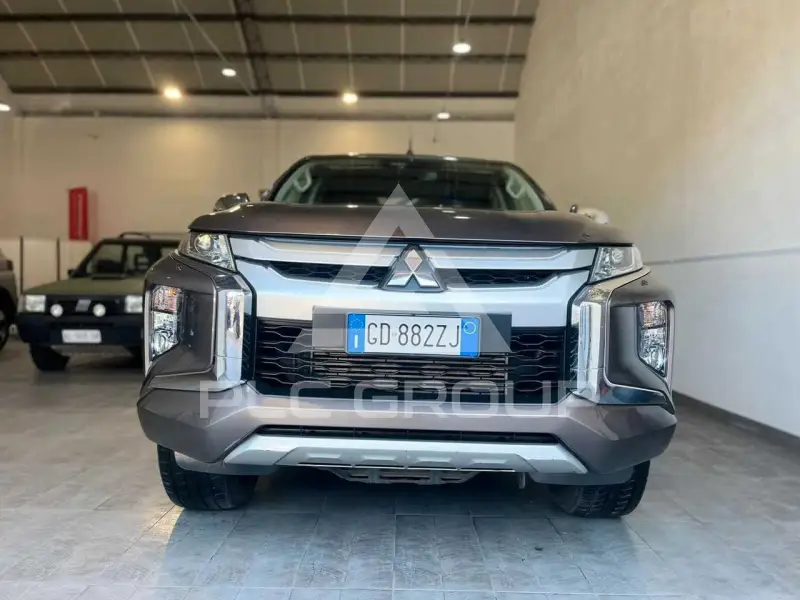 2021 Mitsubishi L200