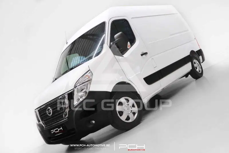 2021 Nissan NV 400