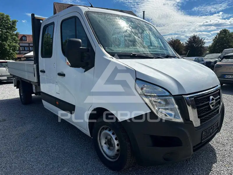 2021 Nissan NV 400