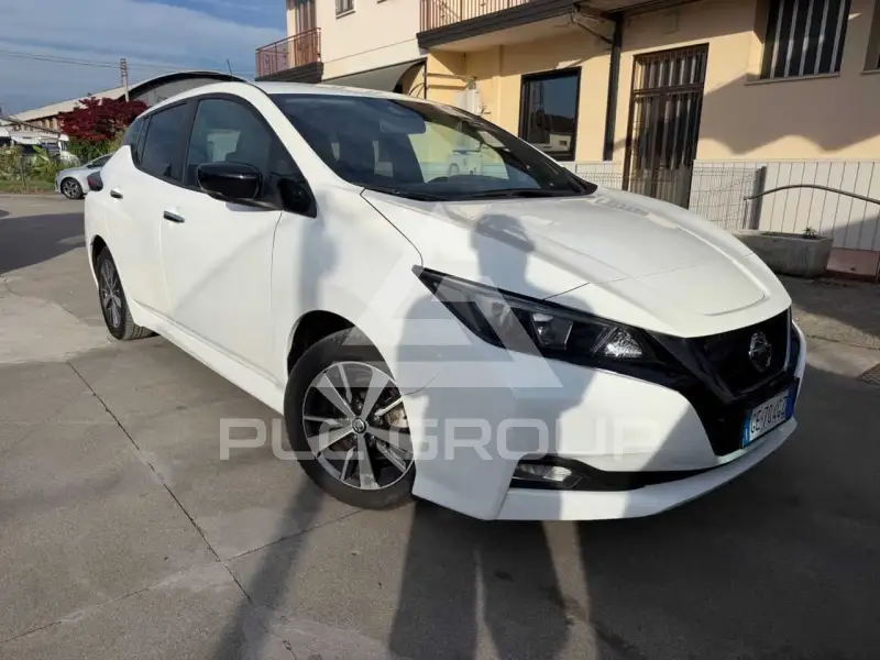 2021 Nissan LEAF