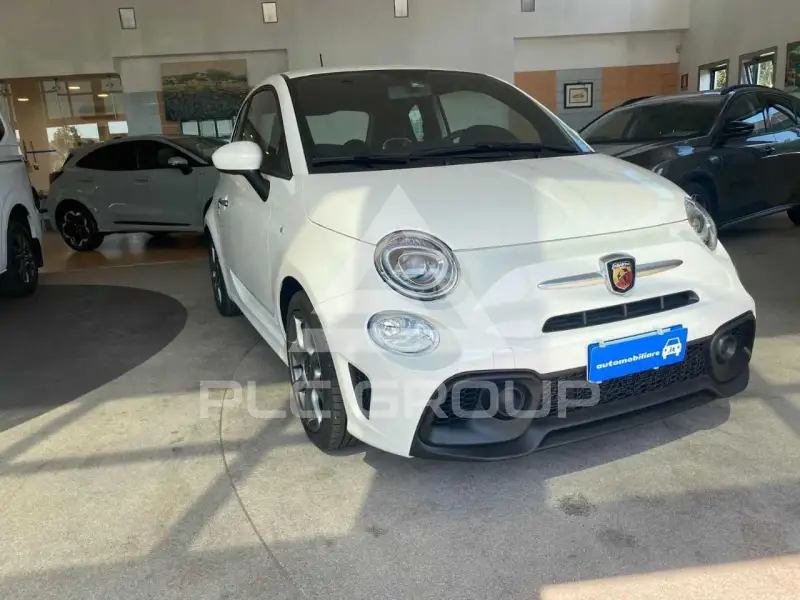 2021 Abarth 595
