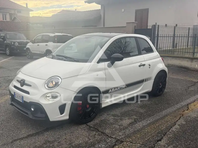 2021 Abarth 595