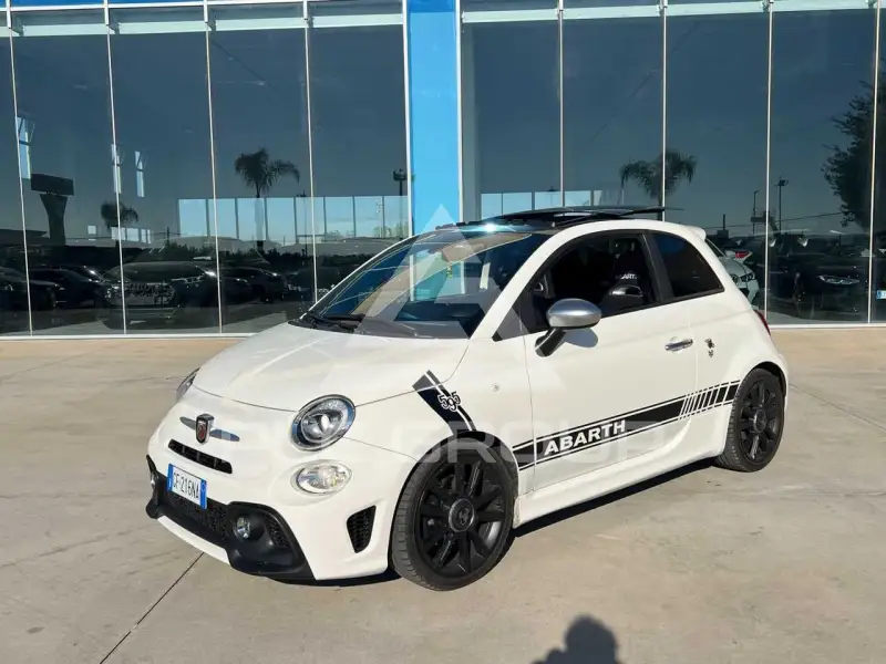 2021 Abarth 595