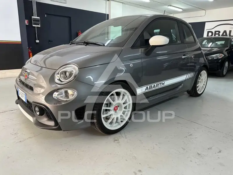 2021 Abarth 595
