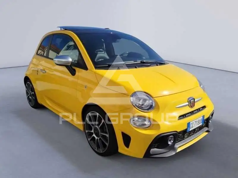 2021 Abarth 595