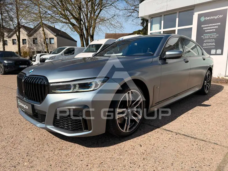 2021 BMW 740