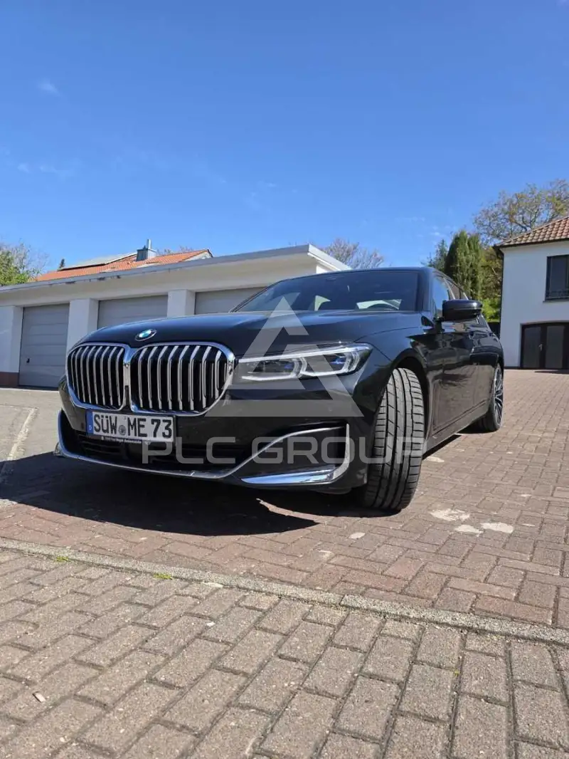 2021 BMW 740