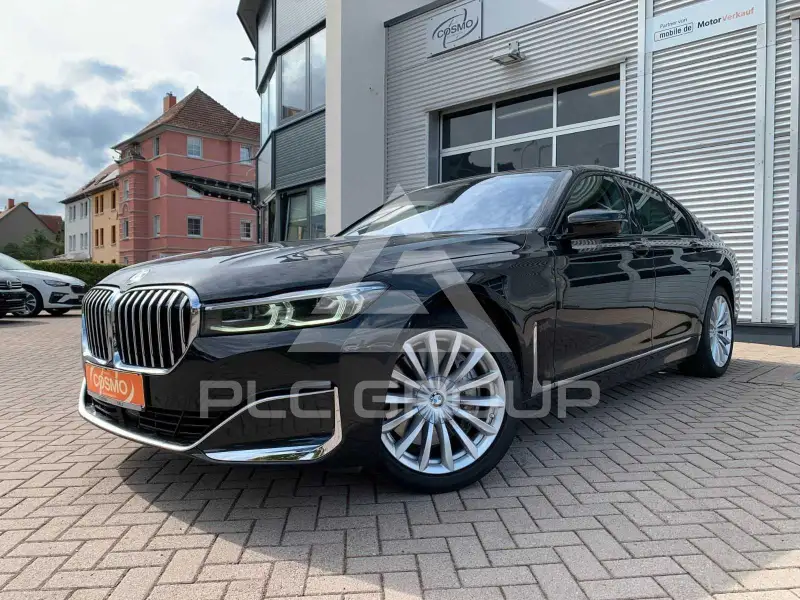 2021 BMW 740