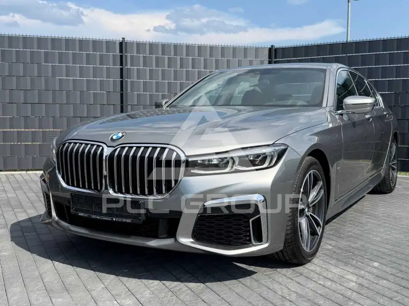 2021 BMW 740