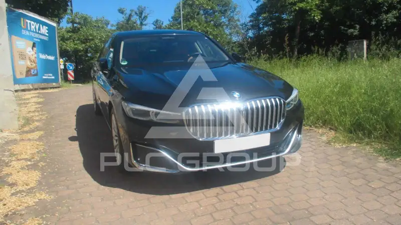 2021 BMW 740