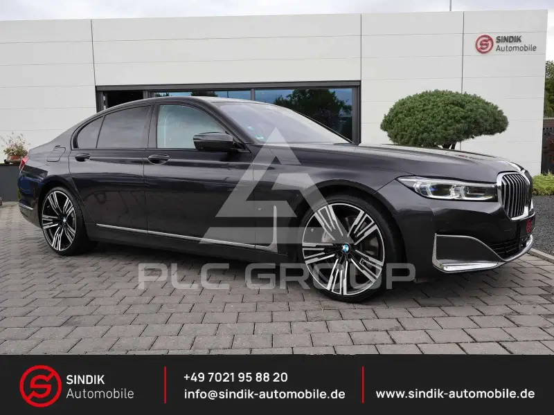 2021 BMW 740