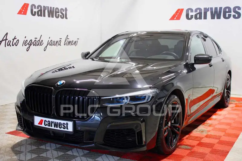 2021 BMW 740