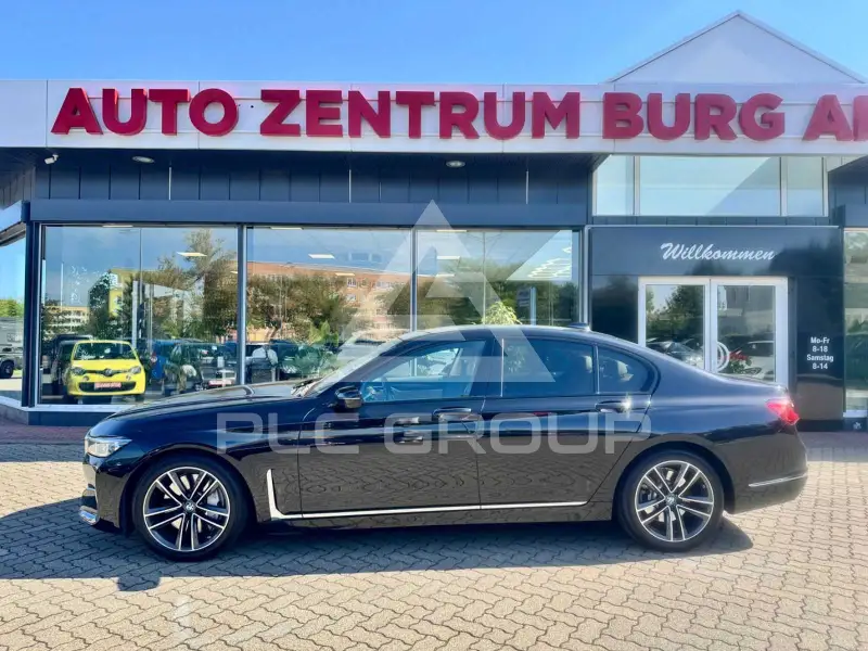 2021 BMW 740