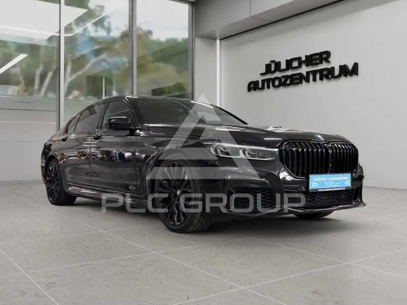 2021 BMW 740
