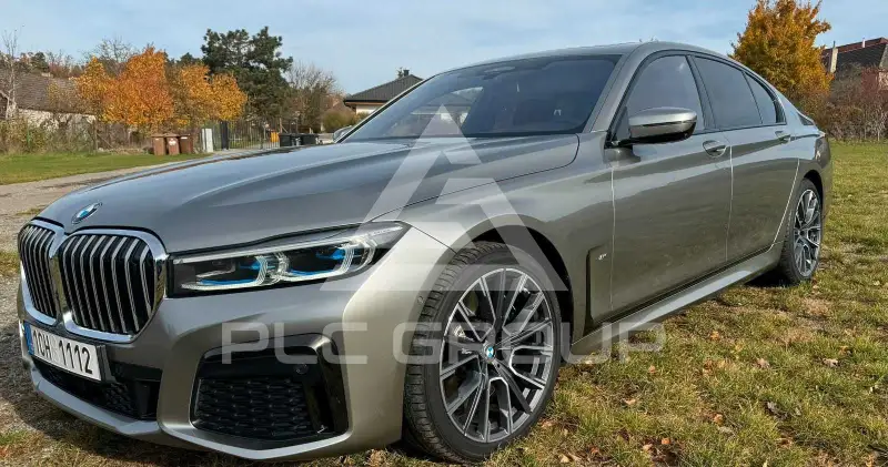 2021 BMW 740