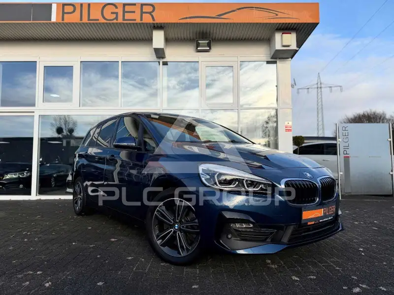 2021 BMW 220
