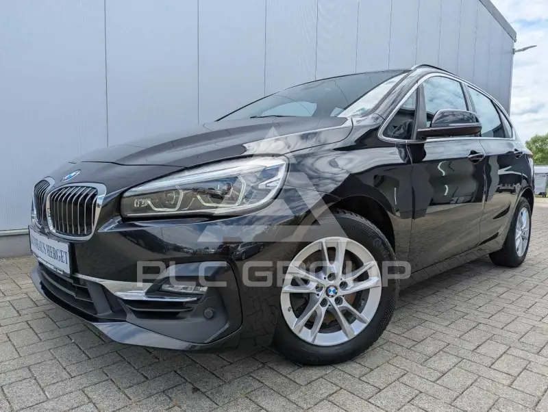 2021 BMW 220
