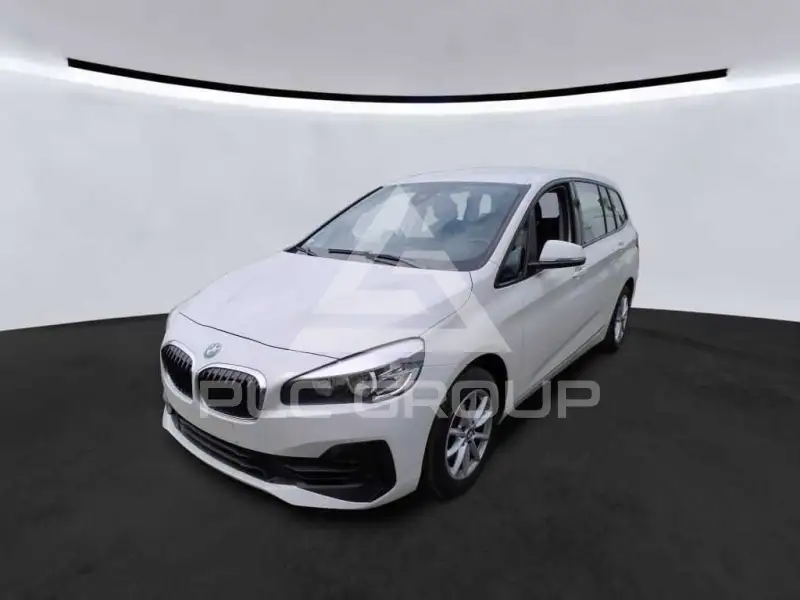 2021 BMW 216