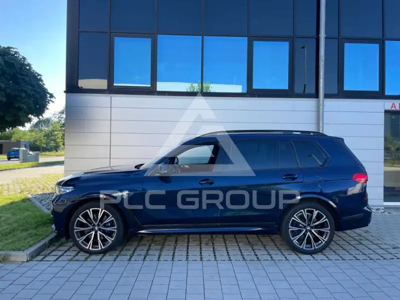 2021 BMW X7