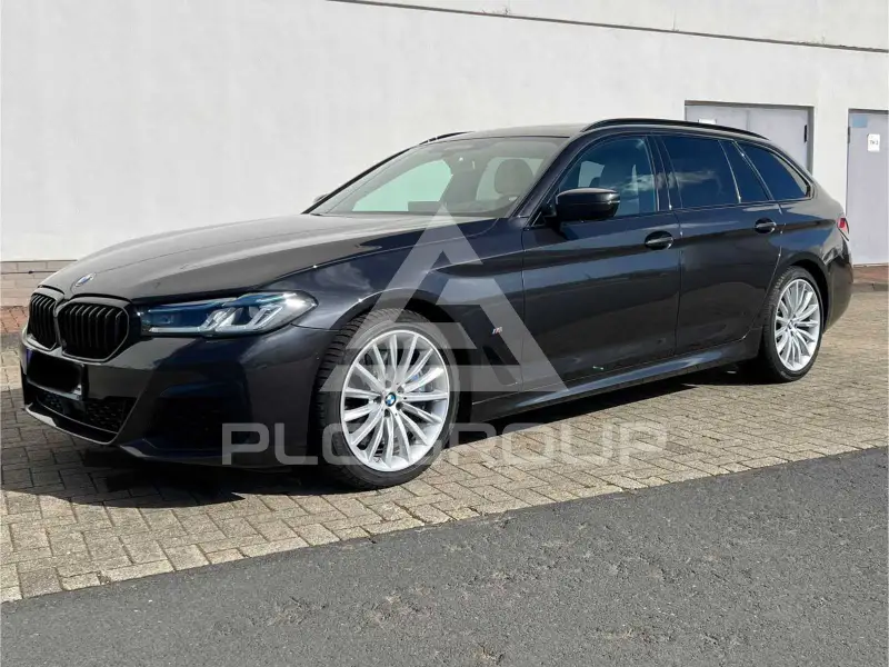 2021 BMW 530