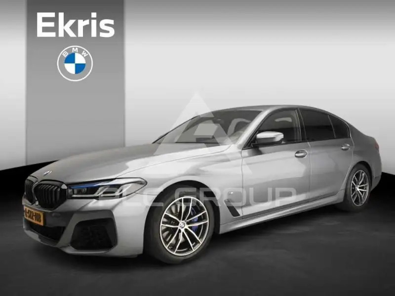 2021 BMW 530
