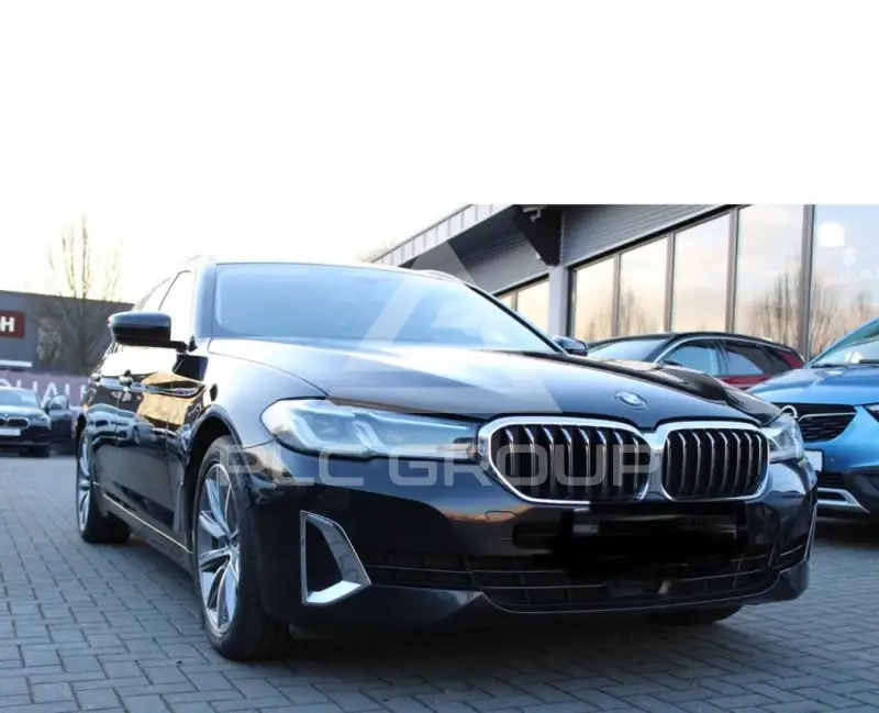 2021 BMW 530
