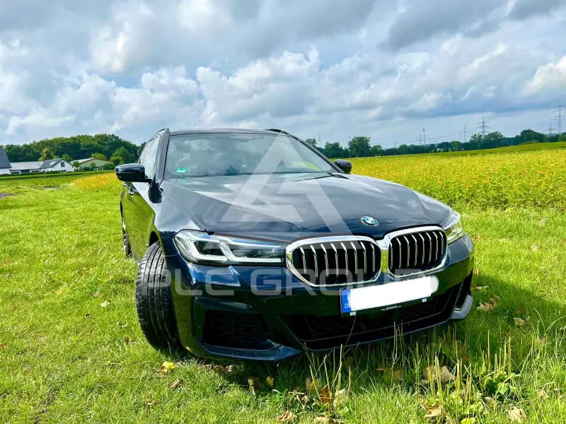 2021 BMW 530