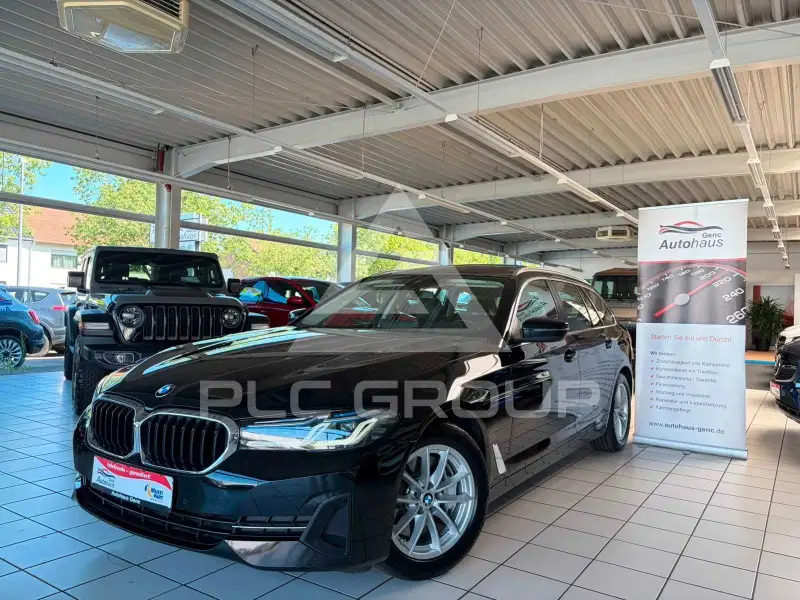 2021 BMW 530