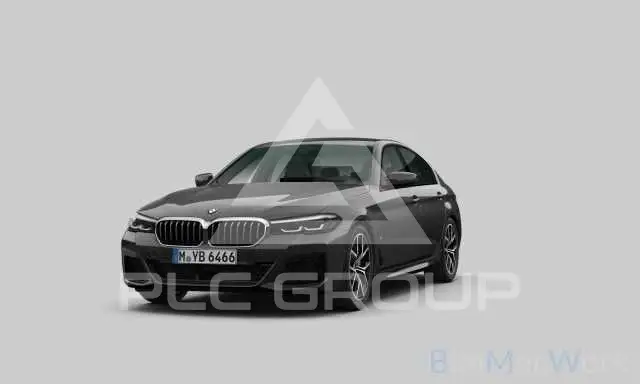 2021 BMW 530