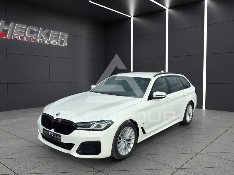 2021 BMW 530