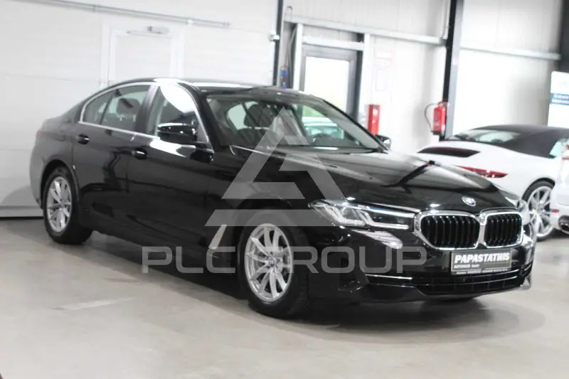 2021 BMW 530