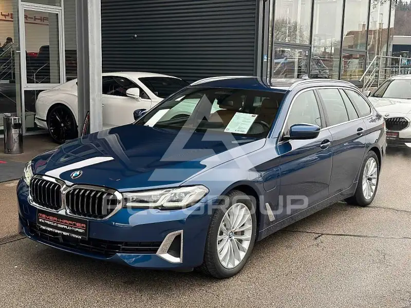 2021 BMW 530