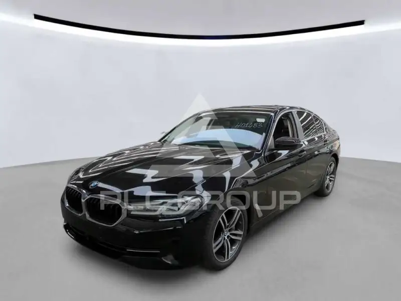 2021 BMW 530