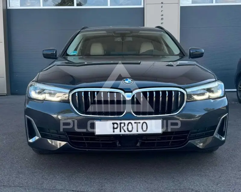 2021 BMW 530
