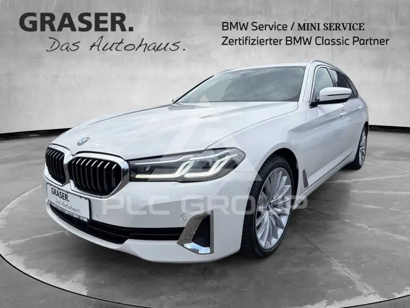 2021 BMW 530